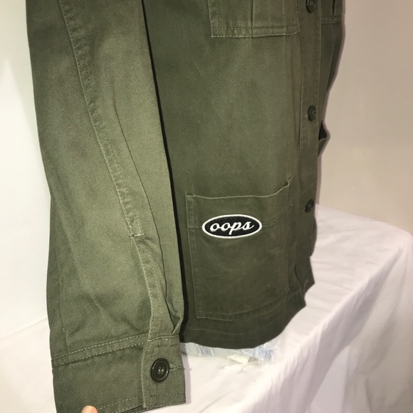 Forever 21 Retro Patch Camo Light Cargo Jacket - Picture 4 of 9